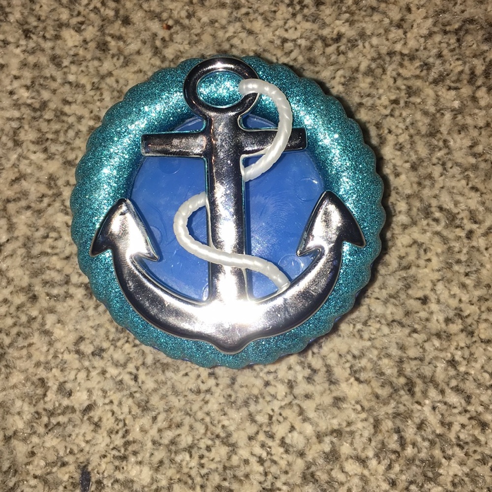 Bath and body works car freshener